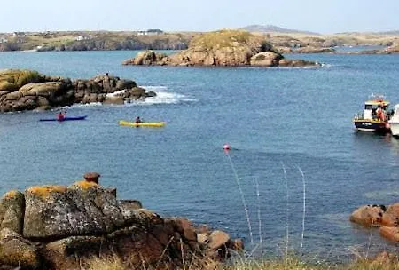 Ballyness Bay فيلة *